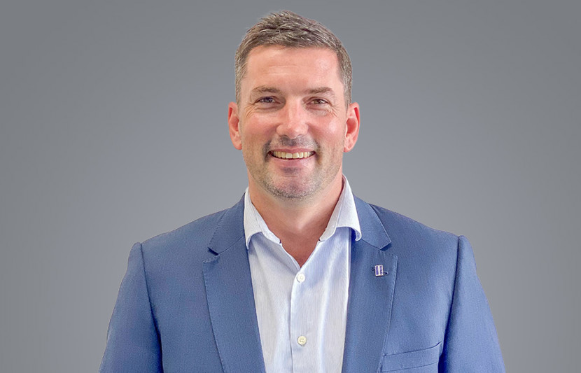 Ian, General Manager - Onshore Environments based in Newcastle, New South Wales Australia.