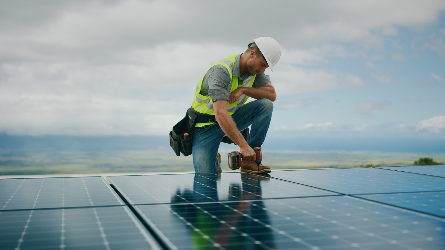 Solar Farm BESS Sunset RPS Ideas For Faster Energy Transition.00 00 01 05.Still010